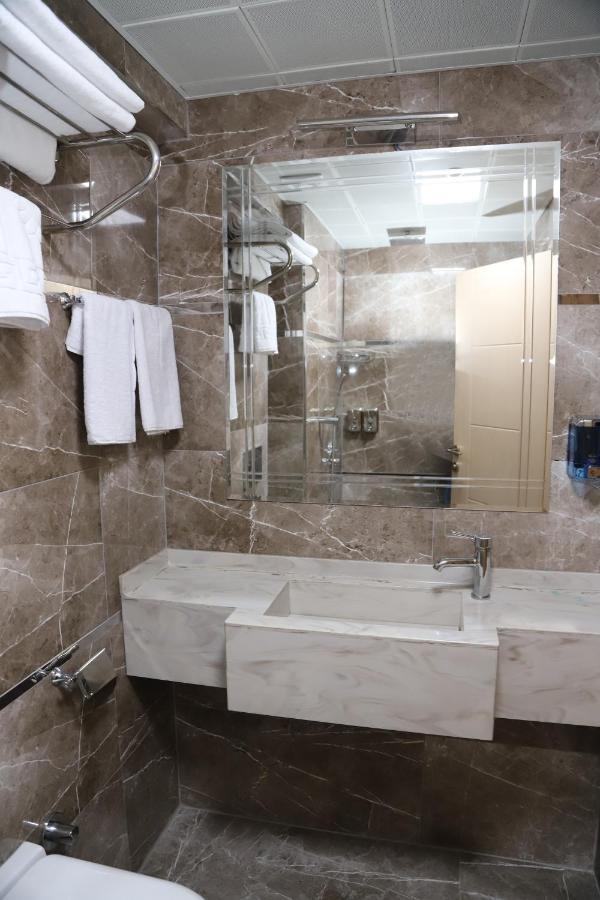 The Grand Tower Hotel Istambul Extérieur photo